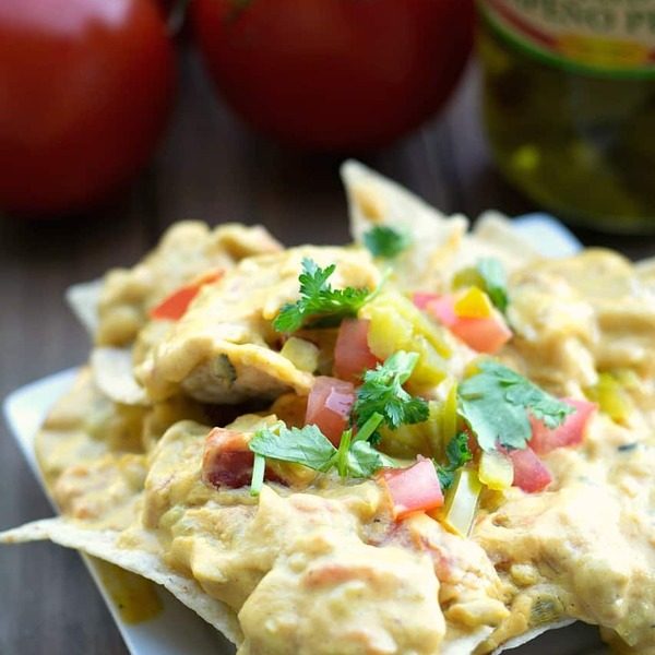 Veganer grüner Chili-Queso