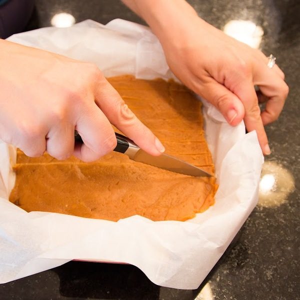 Glutenfreie / milchfreie / vegane fudgy Erdnussbutter-Nuggets