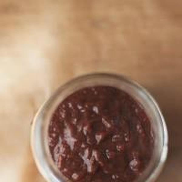 Sauerkirsch-Chipotle-Barbecue-Sauce (Vegan